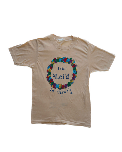 xs/s lei'd tee