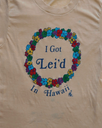 xs/s lei'd tee